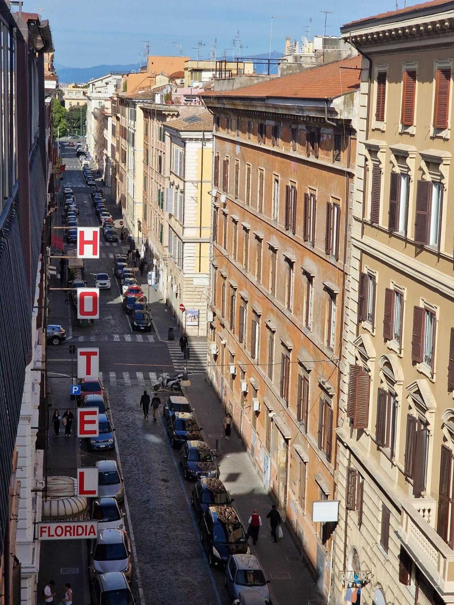 Appartamento-Castro Pretorio Rome Exterior photo
